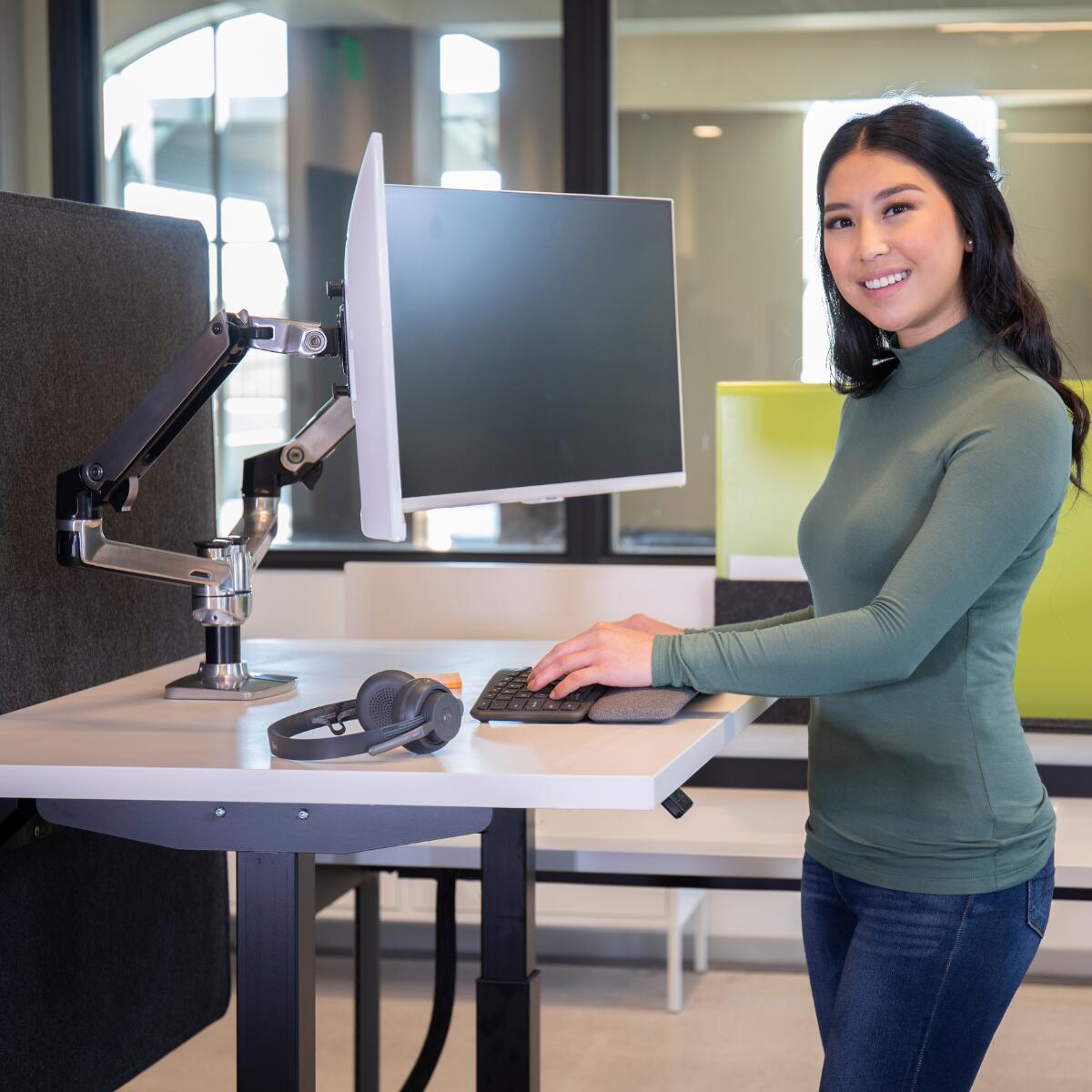 エルゴトロン LX モニターアーム REGZA ゲーミングモニター 27インチ