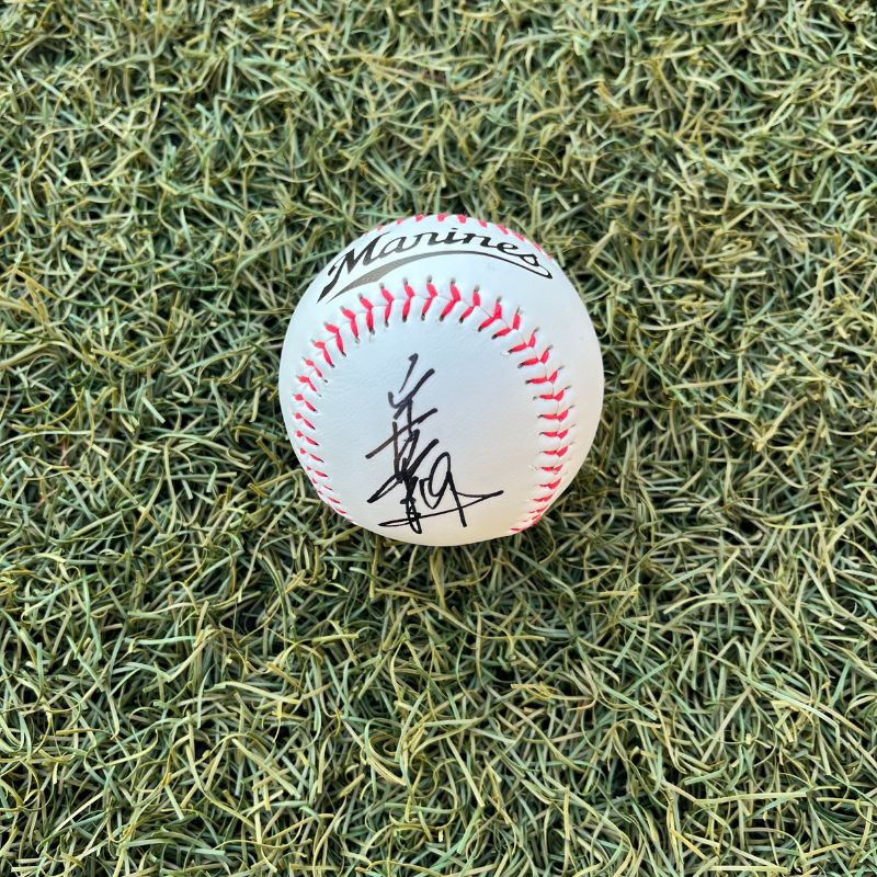 ロッテ 7.鈴木大地選手ほか二選手 直筆サインボール ロッテ 7.鈴木大地