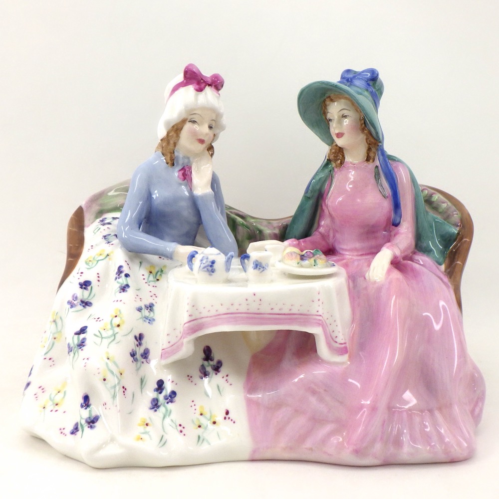 ロイヤルドルトン 陶器人形 ロイヤルドルトンの陶器フィギュア