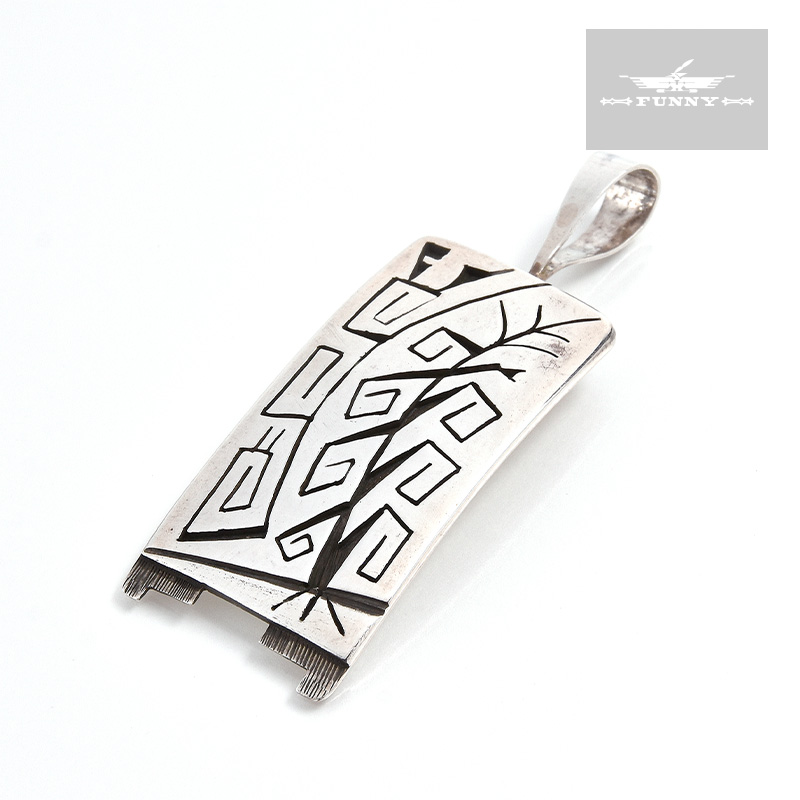 インディアンジュエリー 925スターリングシルバー オパールペンダント