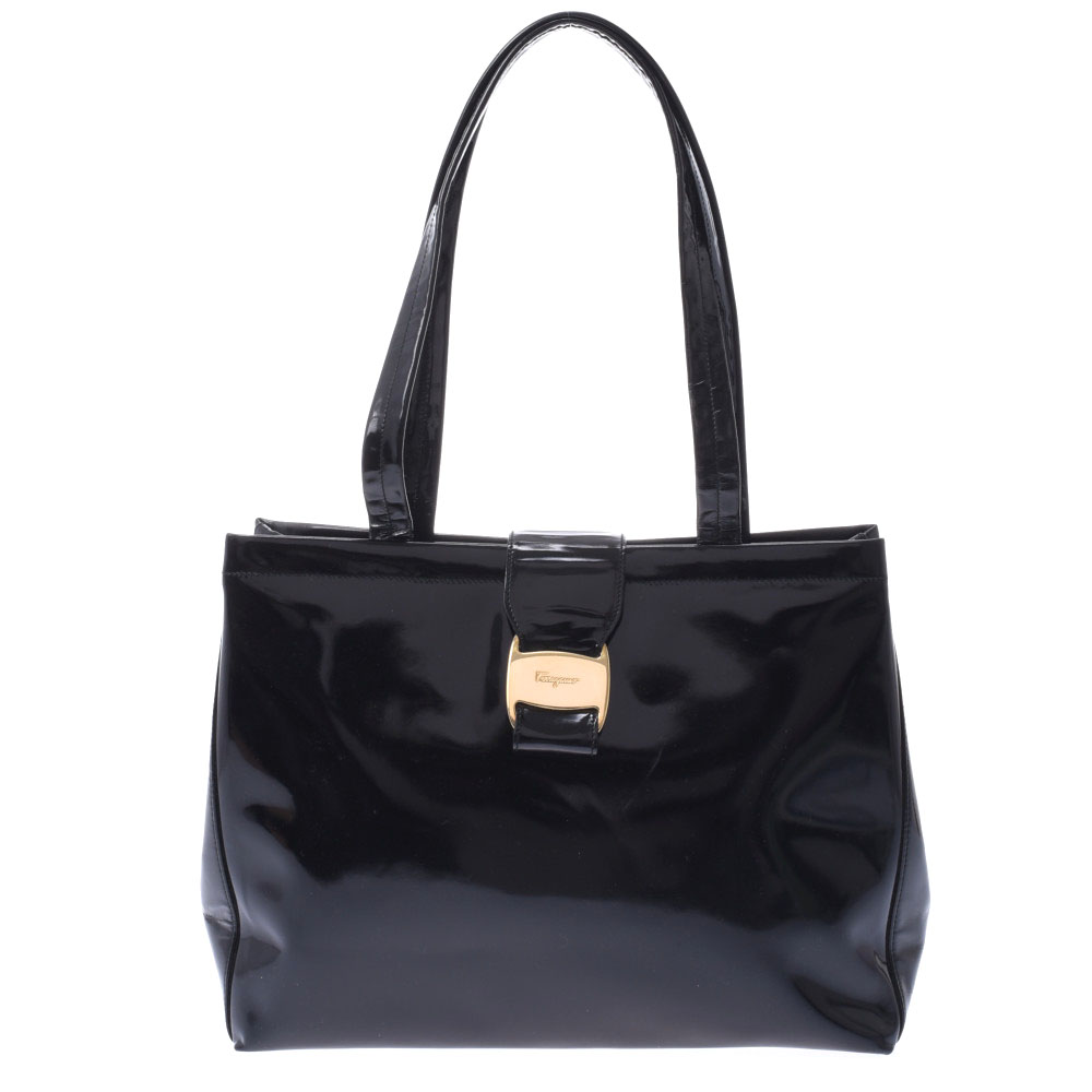 Salvatore Ferragamoエナメルバッグミラー付き ブラック 美品 中古