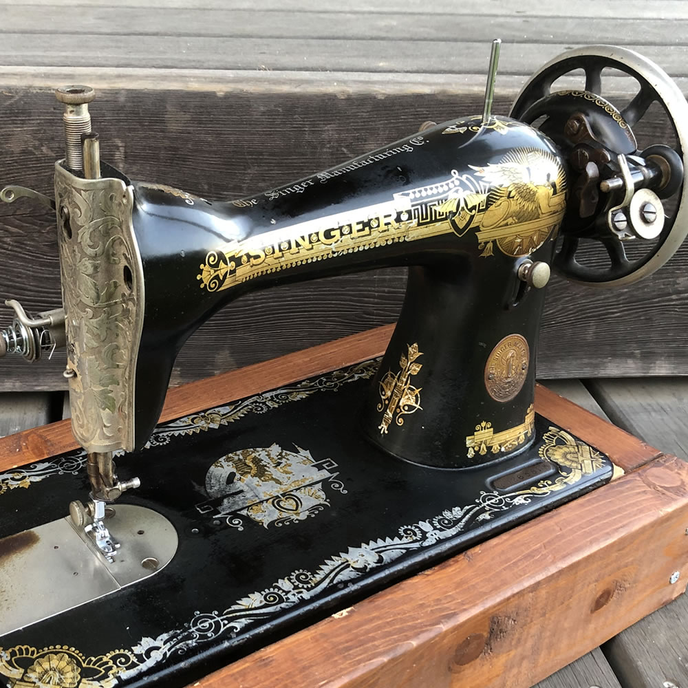 アンティーク】SINGER シンガー製 足踏みミシンレトロ家具・付属品多数