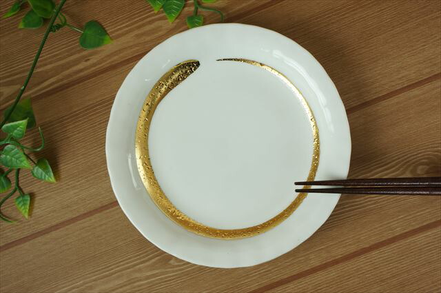 楽天市場】【金彩・銀彩大文字】選べる2色 16.5cm ゆらぎ50丸皿 食洗機