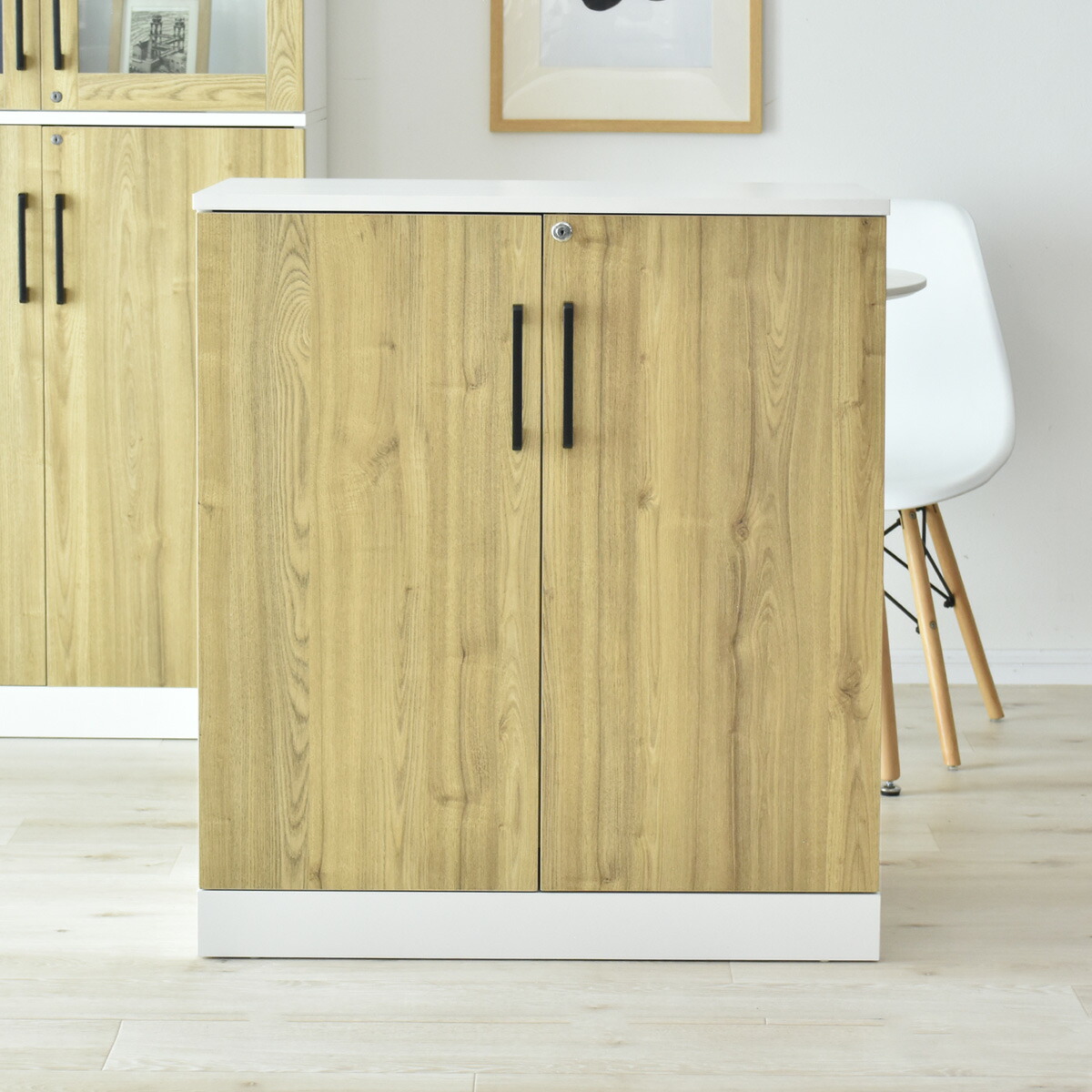 楽天市場】木製キャビネット サイドボード チェスト 2段 書庫 扉付き