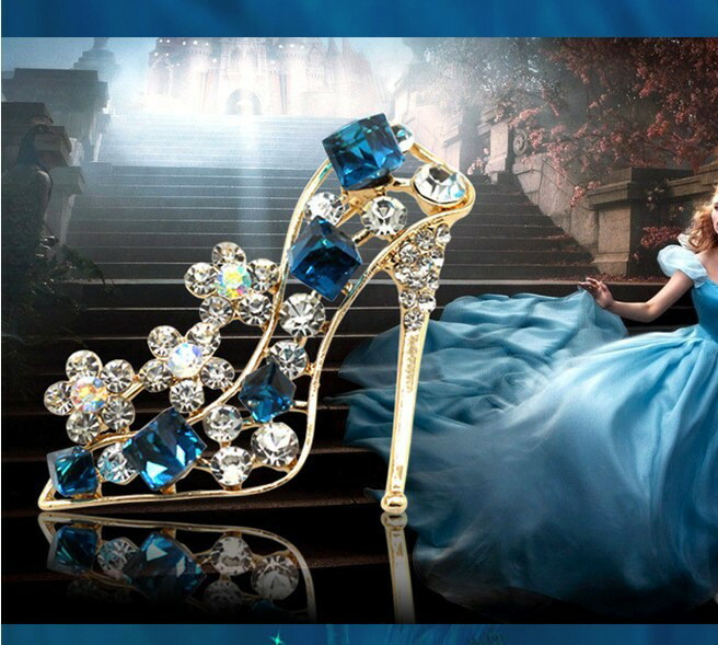 楽天市場】スワロフスキー シンデレラ の ガラスの靴 ブローチ : Aquarius