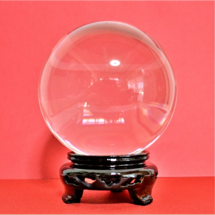 楽天市場】水晶玉 108mm 人工水晶 溶錬 台座付 木製 丸玉 風水グッズ