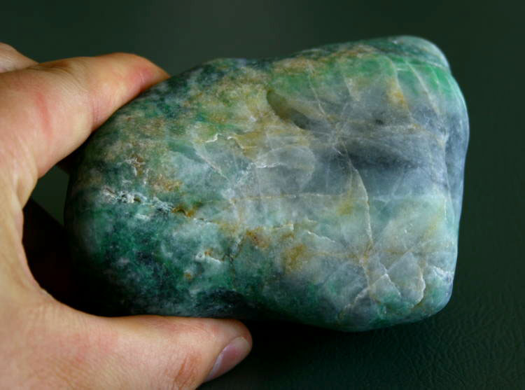 糸魚川 翡翠 ヒスイ 原石