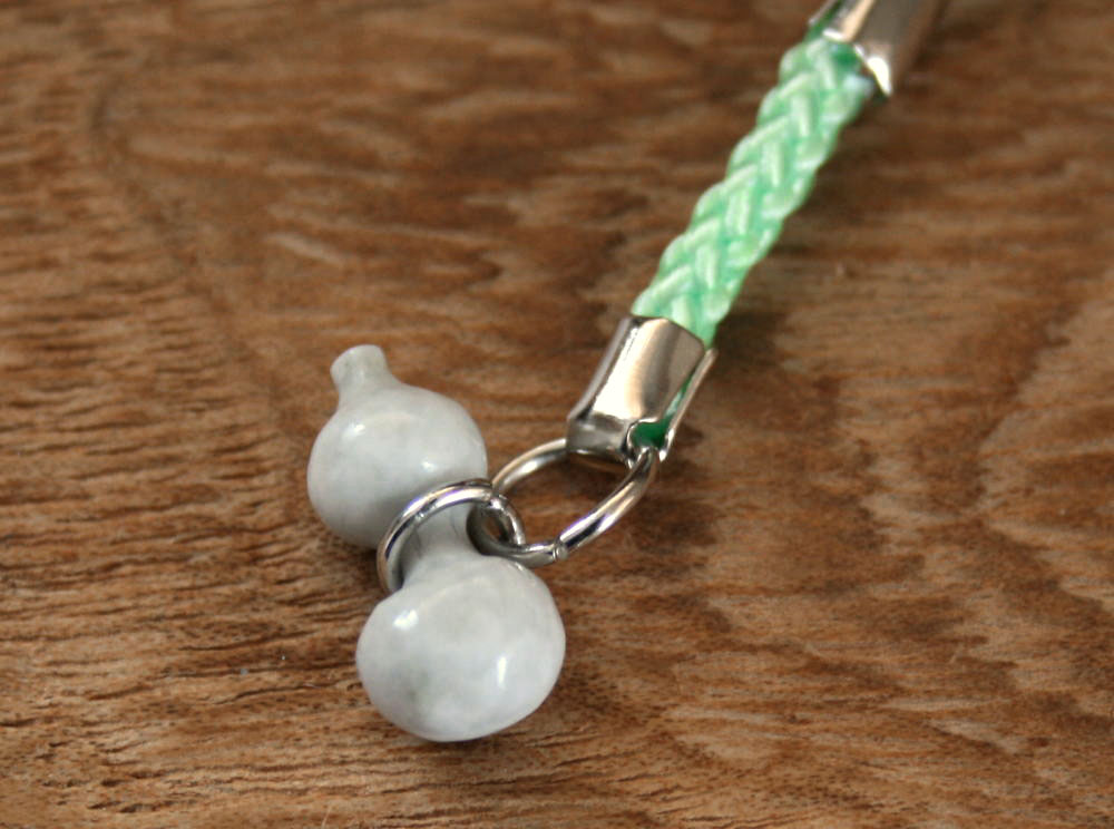 糸魚川翡翠 丸玉ストラップ 糸魚川翡翠 丸玉ストラップ