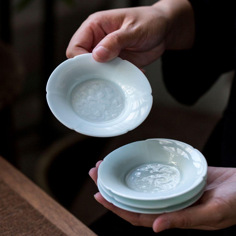 楽天市場】【愛着を感じる・纏枝蓮】影青磁 煎茶碗 千茶碗 平丸型 青