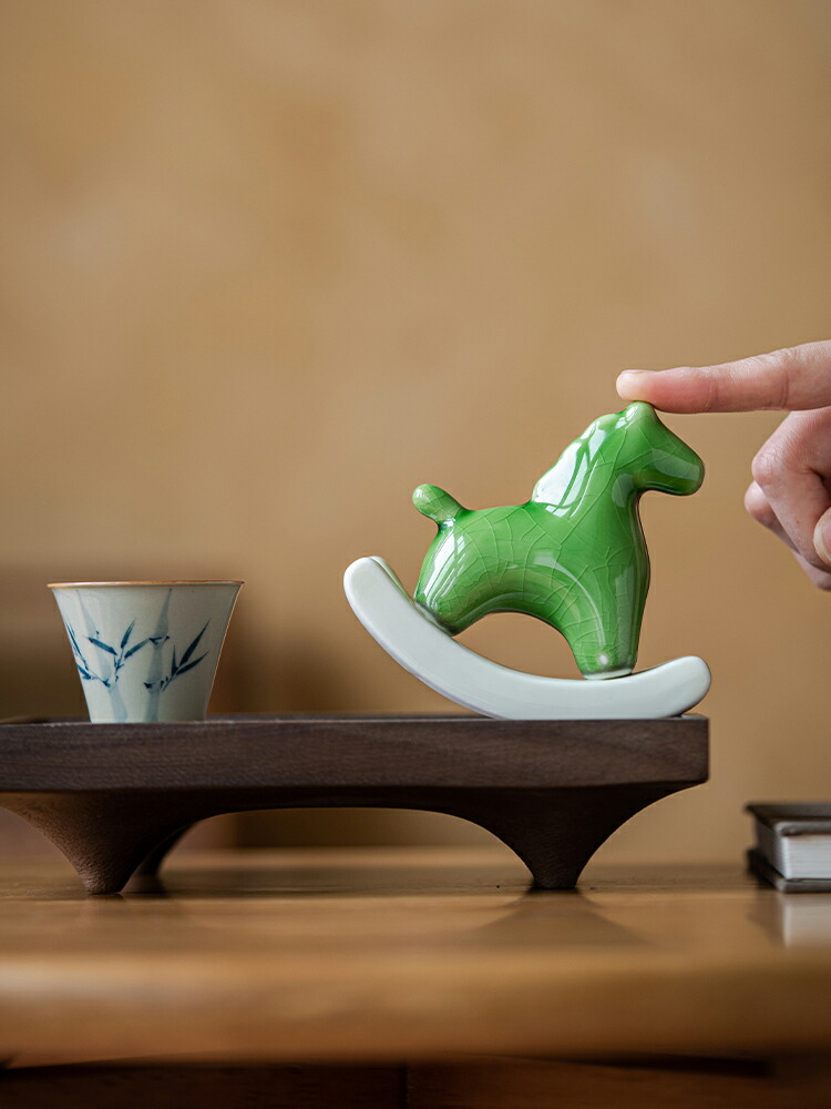 楽天市場】趣きある表情 ゆらゆら木馬 置物 干支の置物 うま Horse