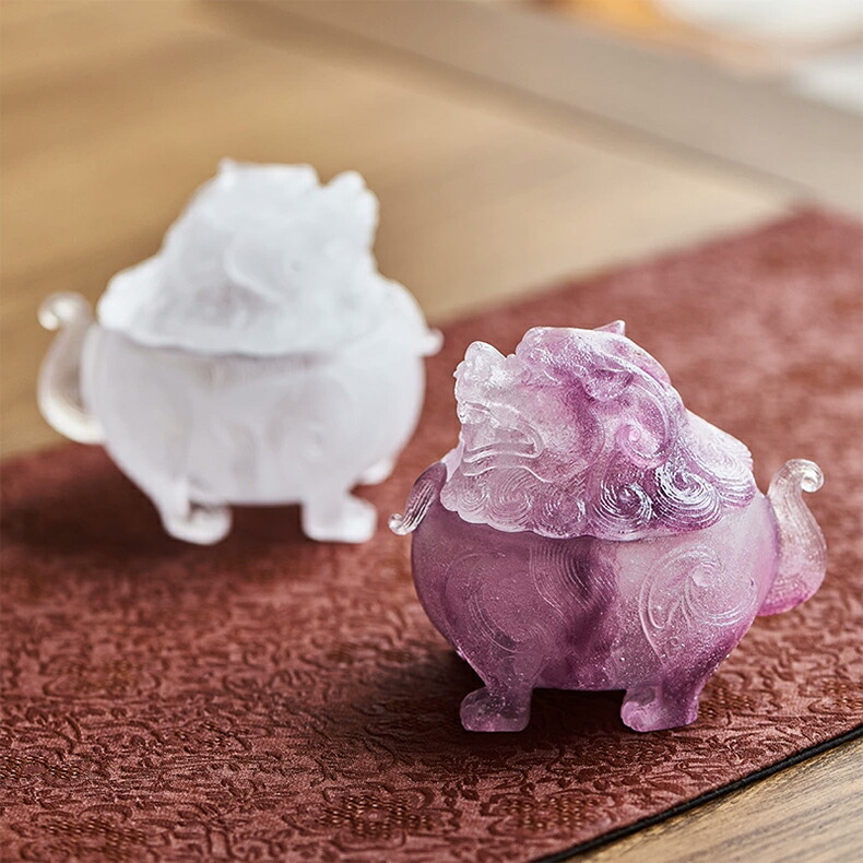 楽天市場】狻猊 さんげい 神獣 香炉 お香・線香立て 瑠璃 霊獣 彫り物