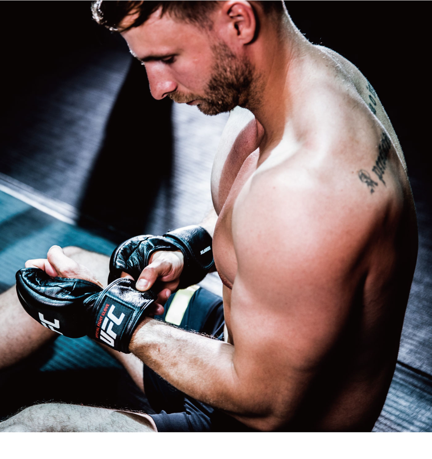 a318 UFC オフィシャルファイトグローブ 黒 ブラック UHK-69910 a318