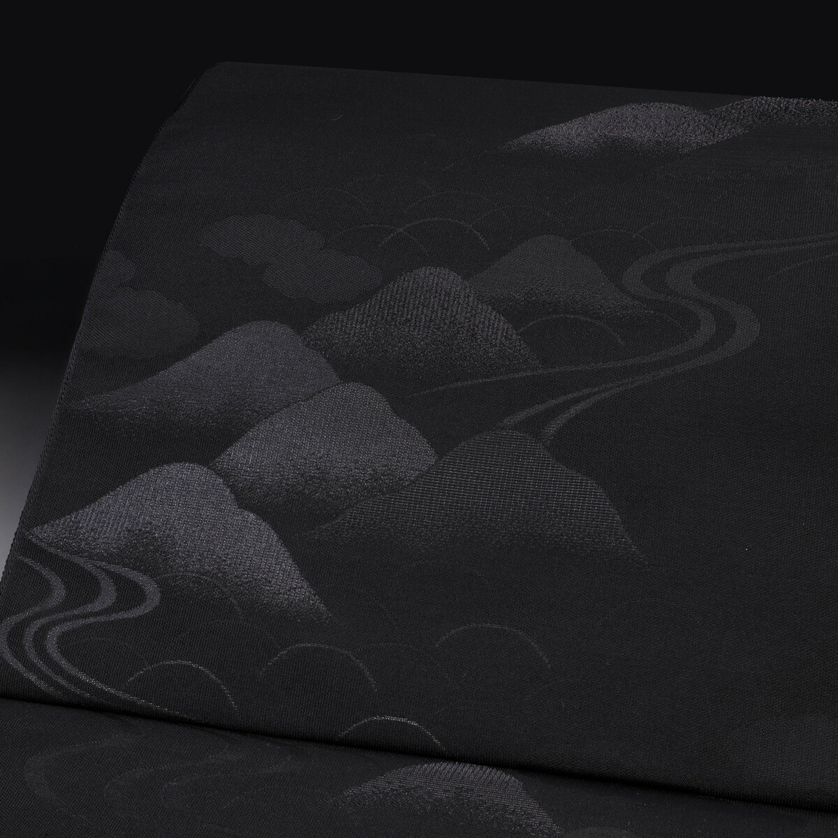 楽天市場】正絹黒共 九寸名古屋帯 喪服帯 綴 冬用 山に流水文 : 色無地