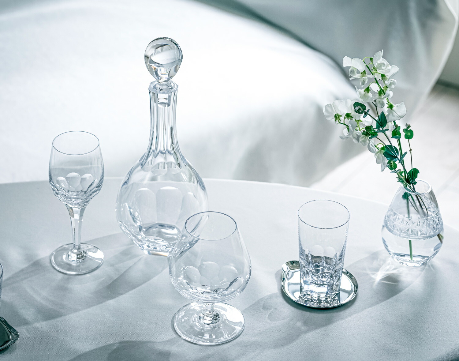 カガミクリスタル花瓶F701 メイドインスロバキア クリスタル製 昭和