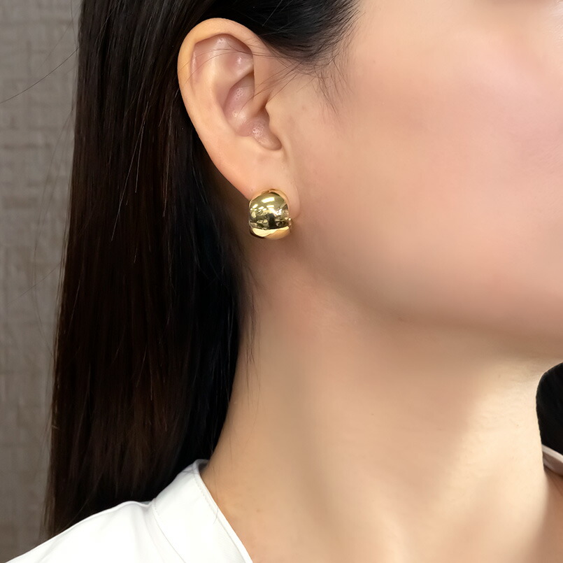 18金 ピアス フープピアス シンプル ぷっくりとしたイエローゴールド