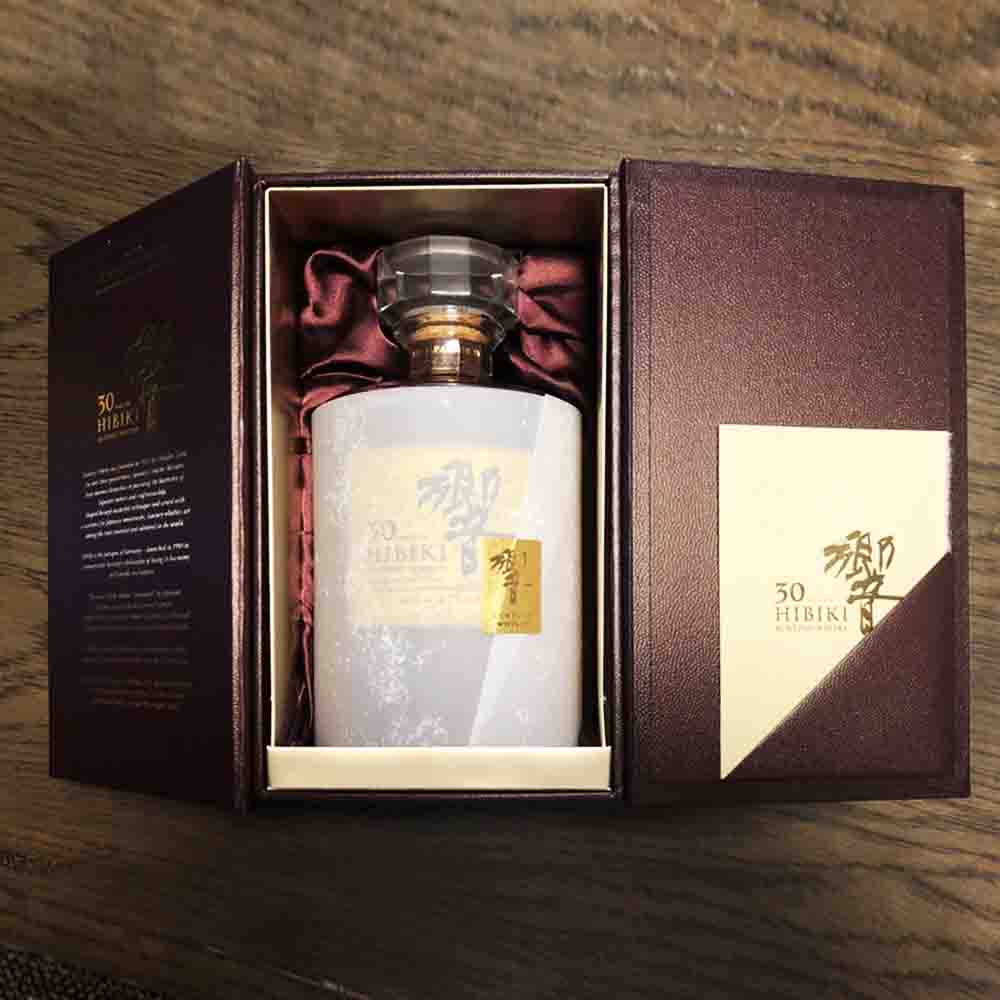 楽天市場】響 30年 サントリー ウイスキー HIBIKI 30 years old 700ml