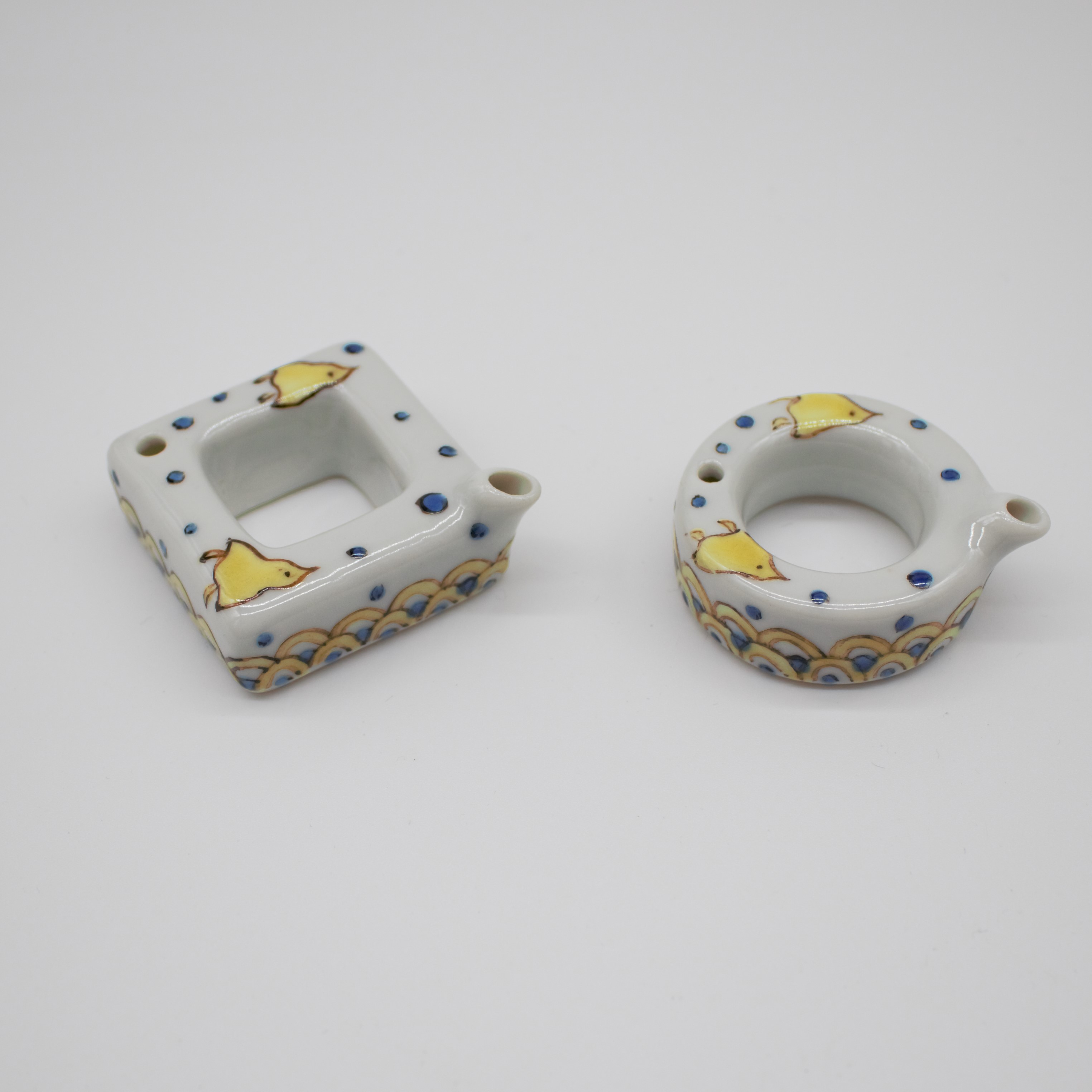 楽天市場】書道 水滴 【九谷×菊屋】 高級水滴 波千鳥 紋様(丸) 焼九谷