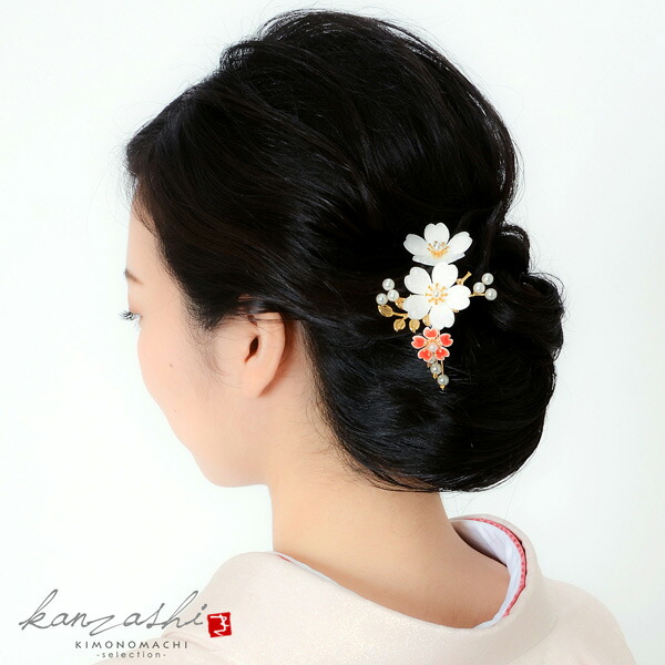 楽天市場】(卒業式応援MORESALE 2/19迄)髪飾り かんざし 「花月ピン 紅