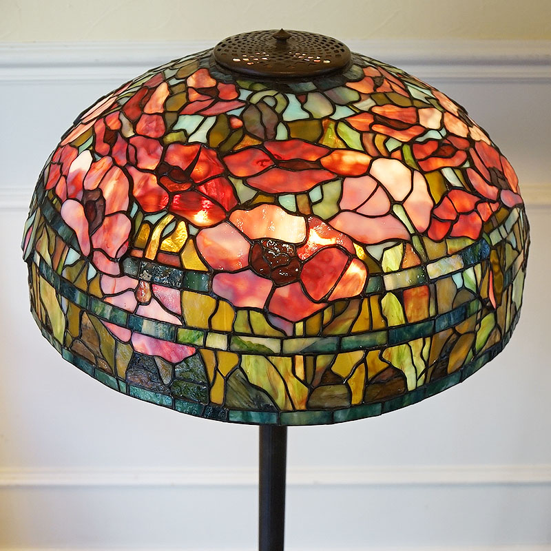 ステンドグラスランプ アンティーク☆【ステンドグラスランプ 蝶 白