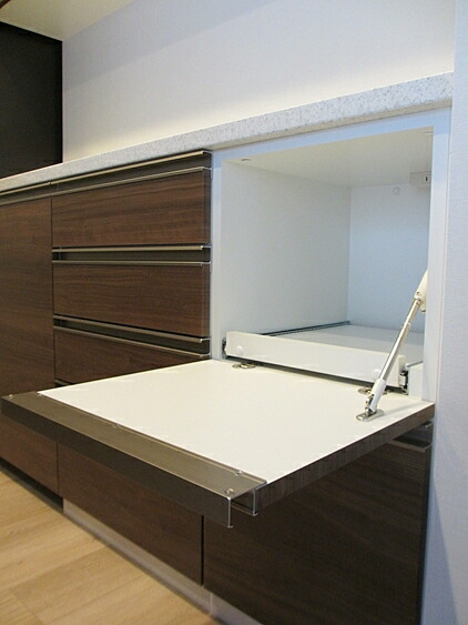 オーダーメイドカップボード木製ハート型取っ手付き収納棚【今月中