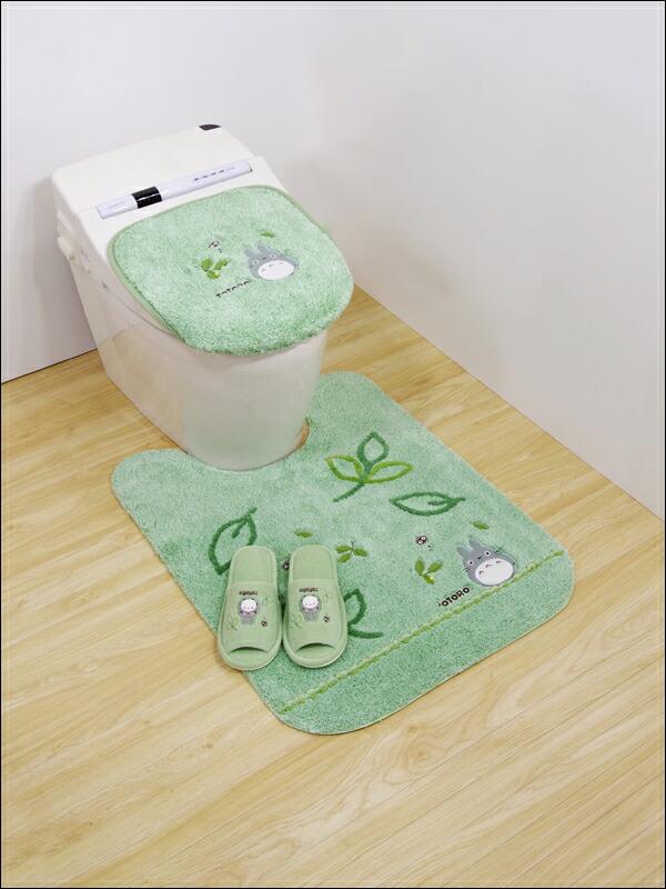 28日迄大特価 グリーン色 となりのトトロ ネコバス トイレマットセット