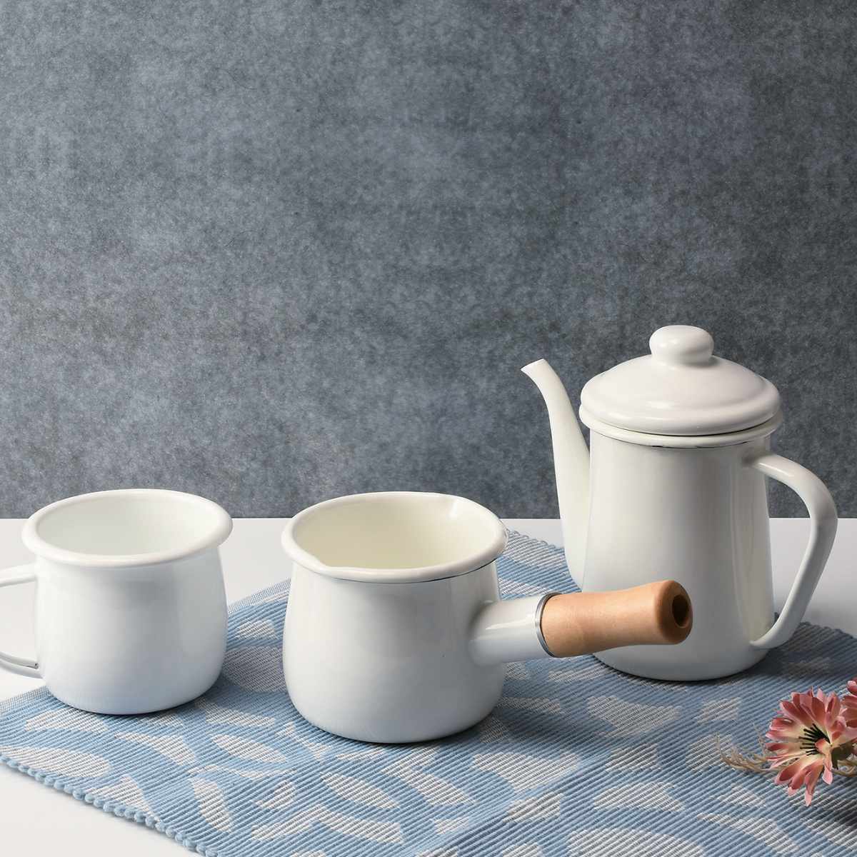 フランスアンティーク ホーロー ミルクパン ソースパン 片手鍋 蓋付 3