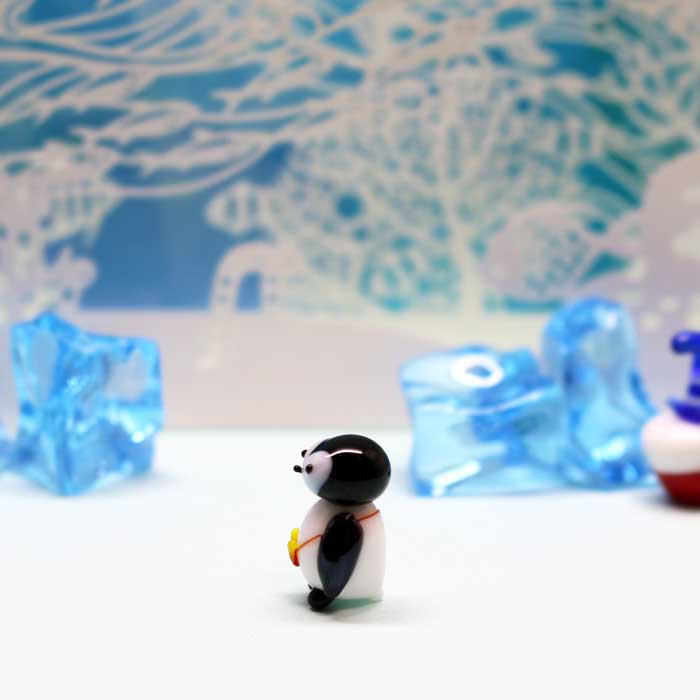 楽天市場】ガラス細工 お出掛けミニペンギン ペンギン ぺんぎん 海