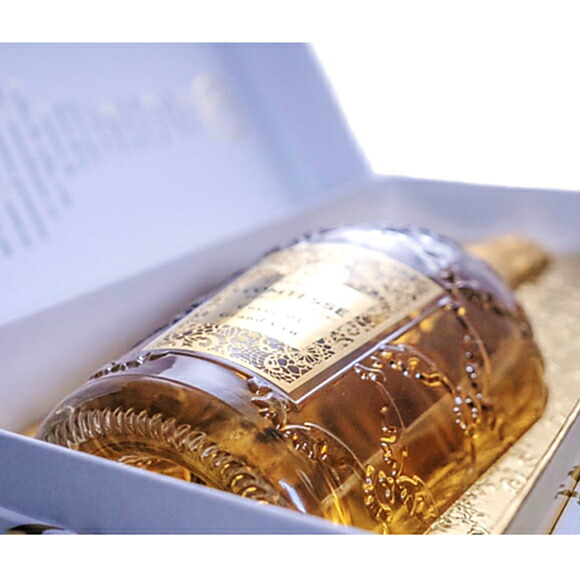 楽天市場】ワイン／シャンパン コンテス・ドゥ・セレス キュヴェ01