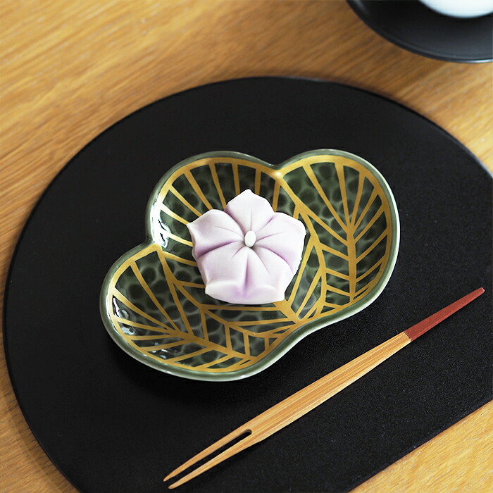 正月祝】有田焼 喫茶 10人前 染付 金彩 底部に在銘 合箱正月祝】有田焼