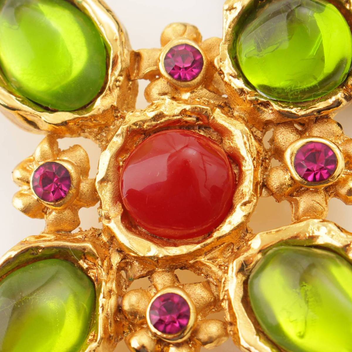 CHRISTIAN LACROIX 多色ブローチ 石外れ有 特価 CHRISTIAN LACROIX 多