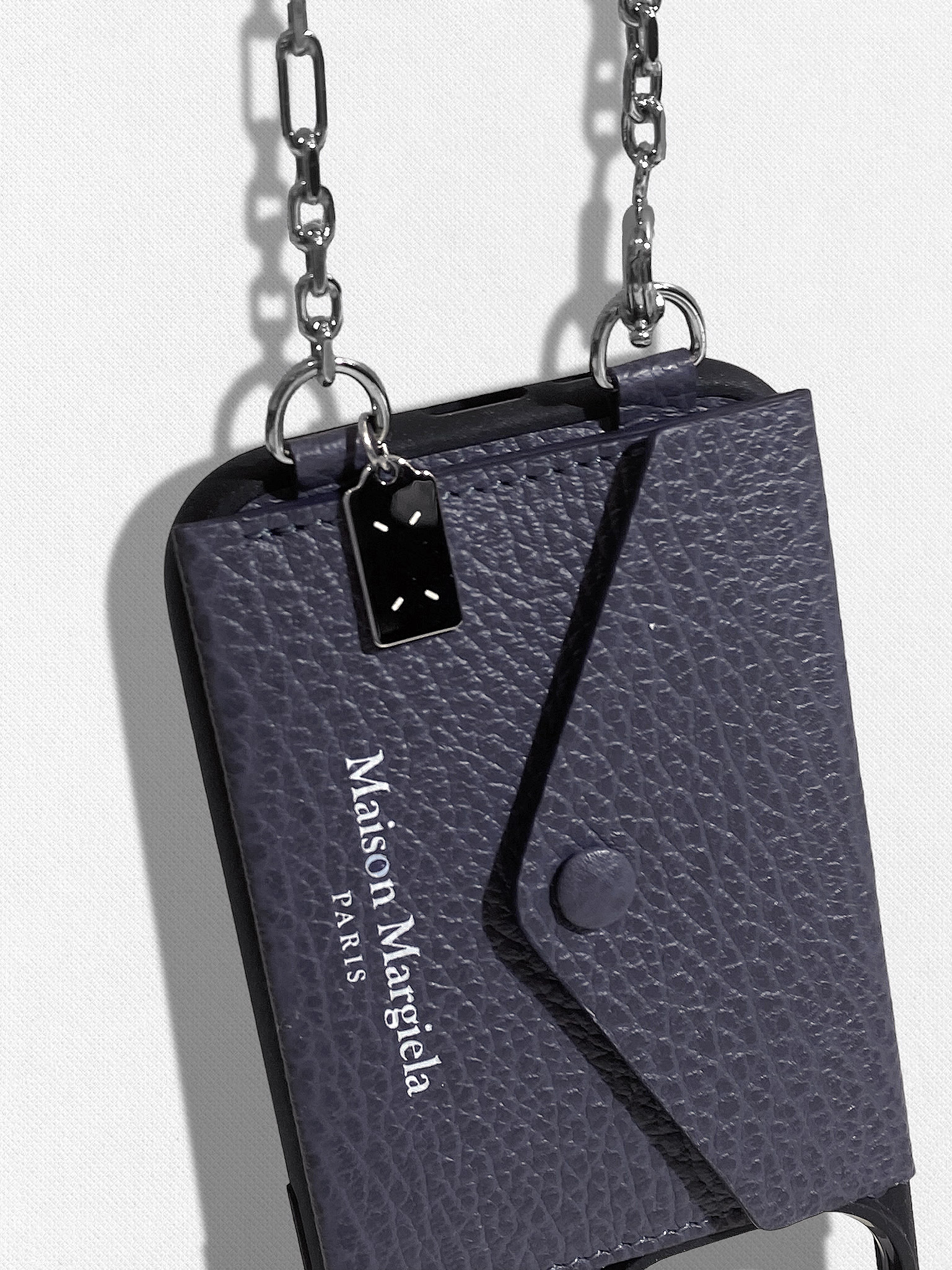 ラスト1【新品】マルジェラ ユニセックス ハンドストラップ付 iPhone