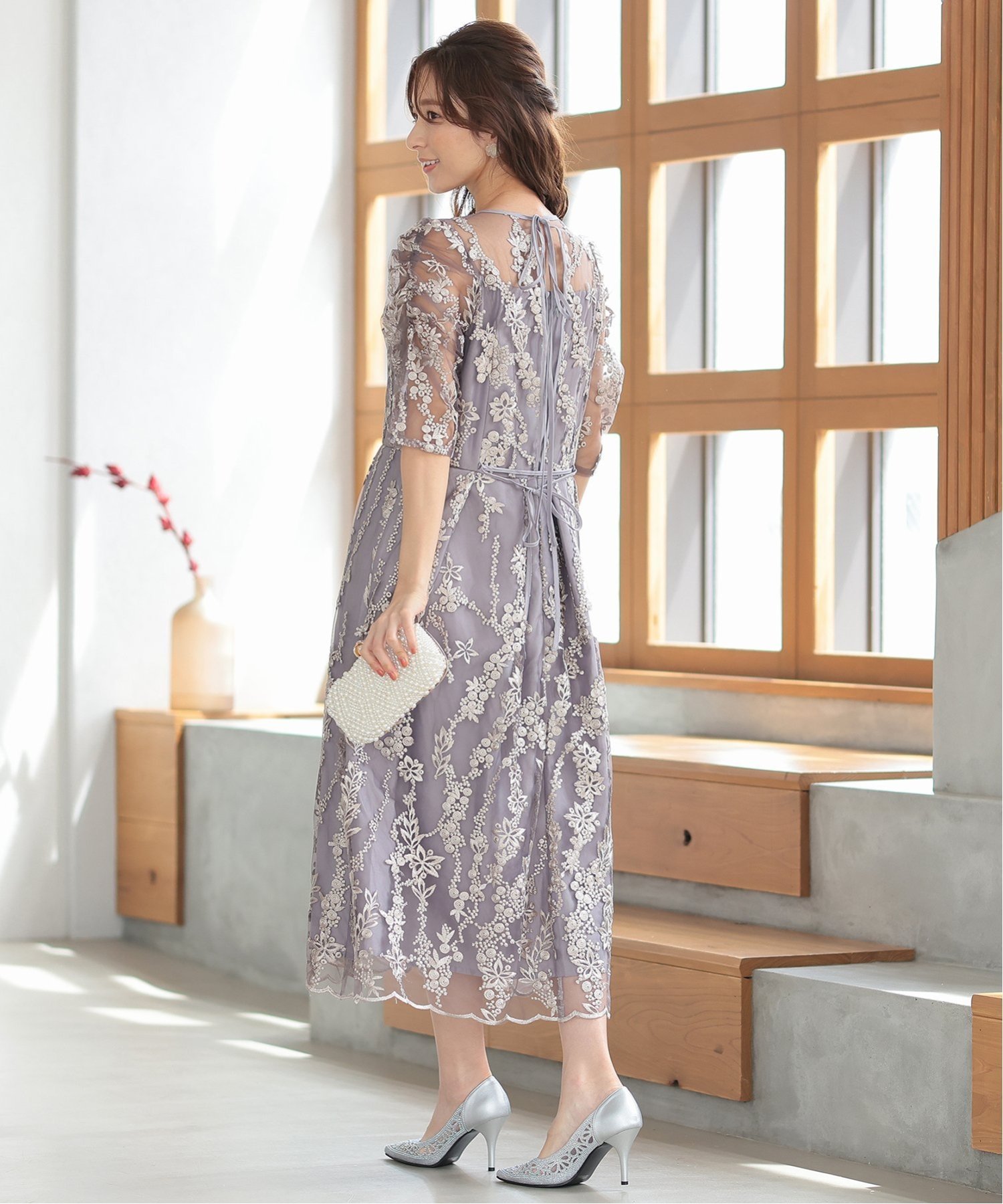 haremode｜【haremode ハレモード公式】花柄刺繍ミディ丈ドレス