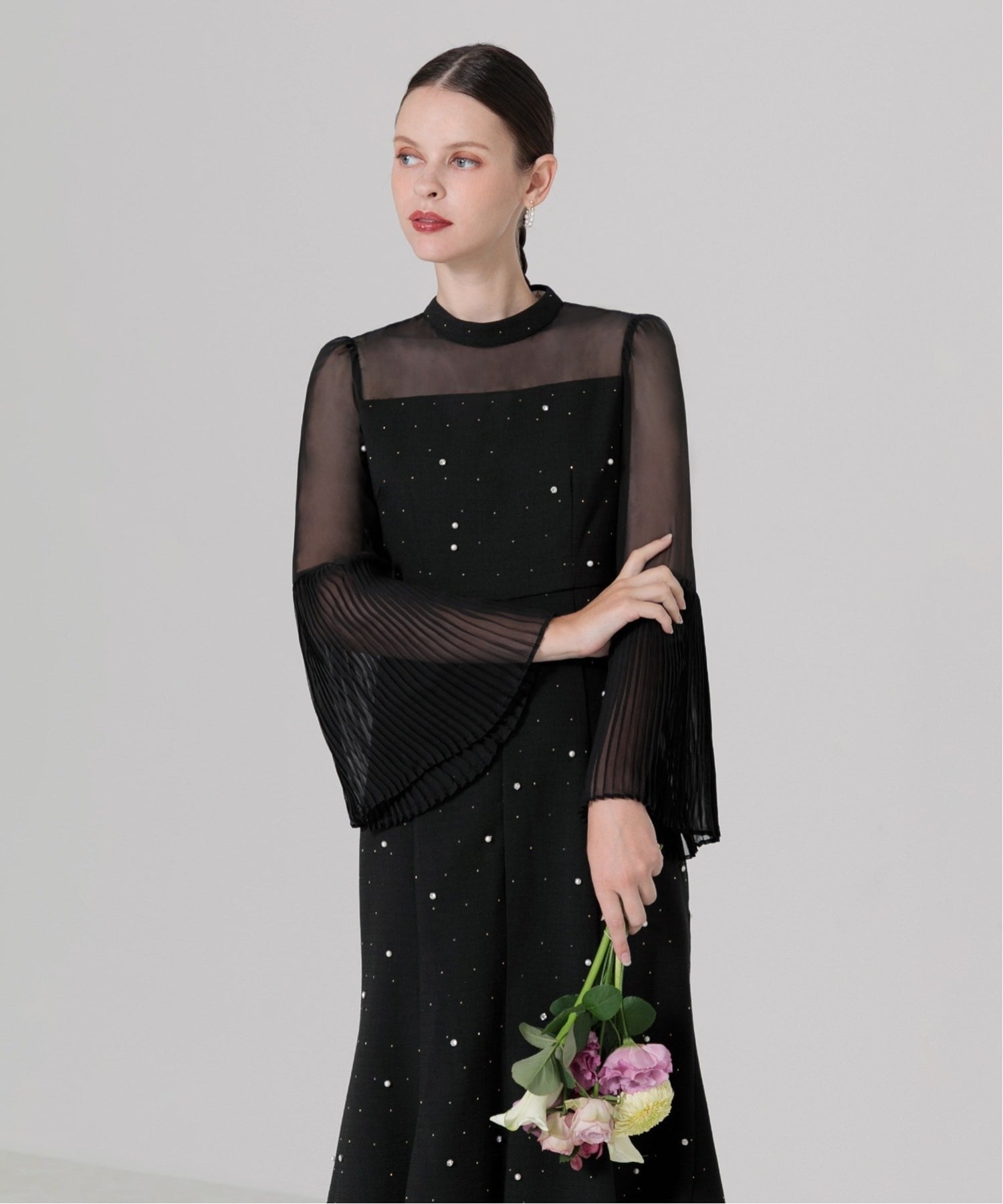 Leja｜LEJA/パールビジュープリーツフレアスリーブマーメイド