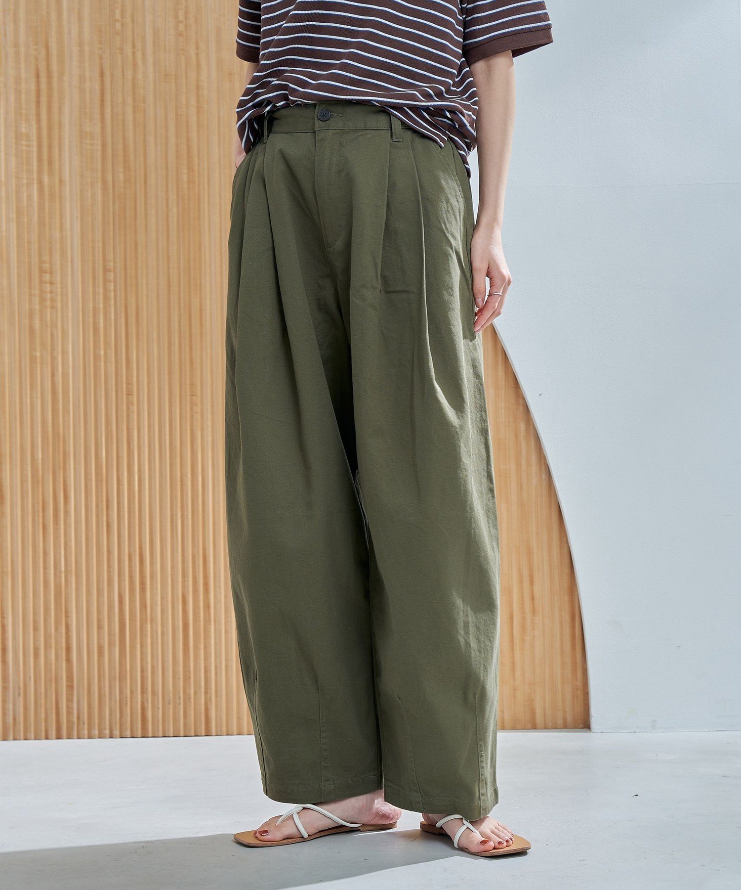 7440 37 1 プリーツ9部丈カーブランタンパンツ ワイドパンツ