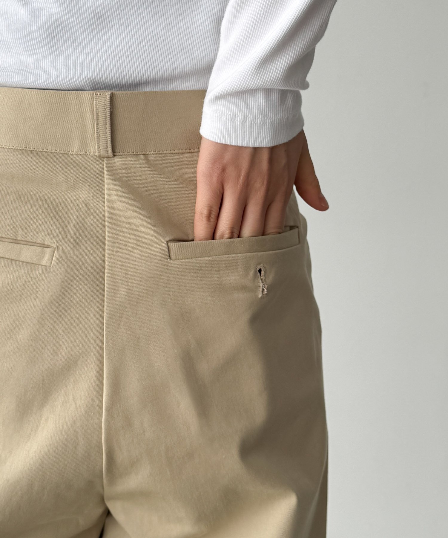 CANAL JEAN｜HARING クラシックタックパンツ | Rakuten Fashion(楽天