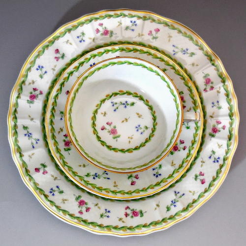 ベルナルド アルトワ グリーン モーニング カップ＆ソーサーリモージュ