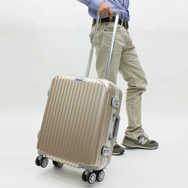 楽天市場】アルミ仕様キャリーケース Sサイズ シルバー/シャンパン