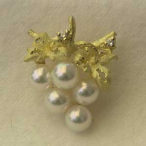 K18 18金花形パールブローチ 総重量7.8㌘ k18 ブローチ」の人気商品一覧