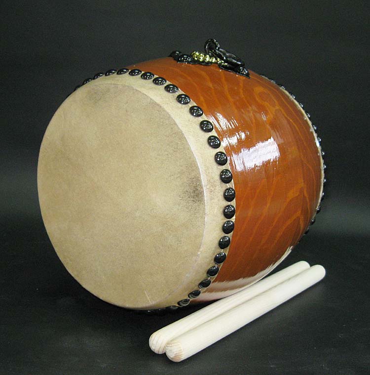 楽天市場】玩具太鼓 長胴白（銀皮張） 60号【和太鼓】 （バチ2本付き