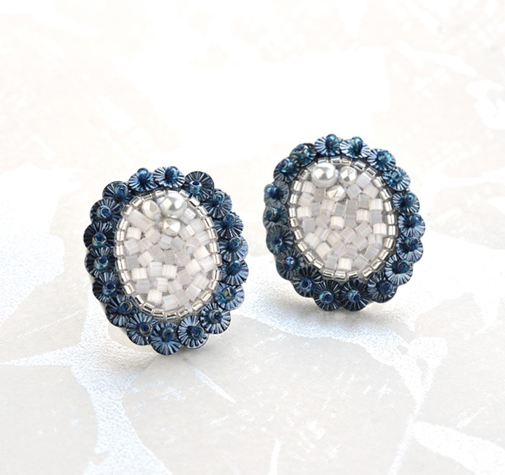 あい】オートクチュールビーズ刺繡 ロケットブローチ、虹ブローチ あい