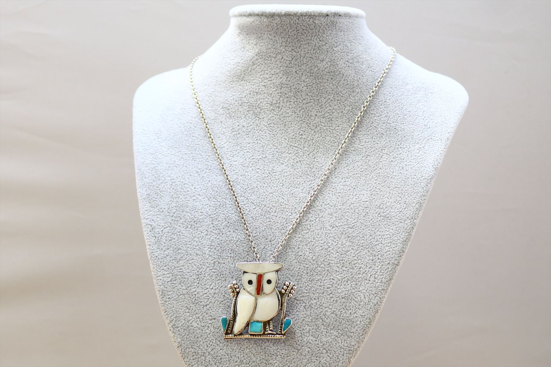 幸福 の 白 ふくろう カメオ ペンダント IEI インペリアル