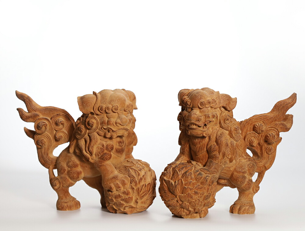 中国の獅子頭の木彫り 口は空きます 一刀彫では有りません 40年前購入