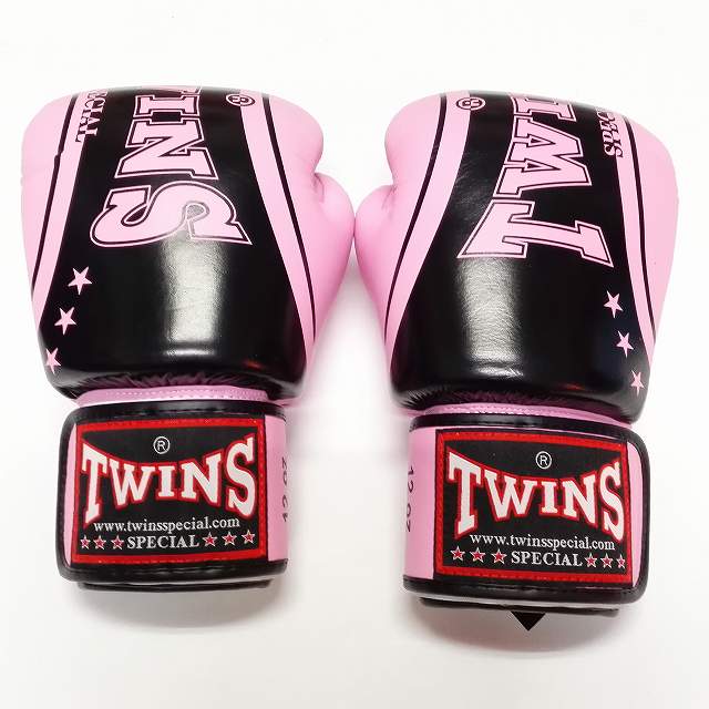 TWINS ボクシンググローブ ピンク 10oz Twins ボクシンググローブ