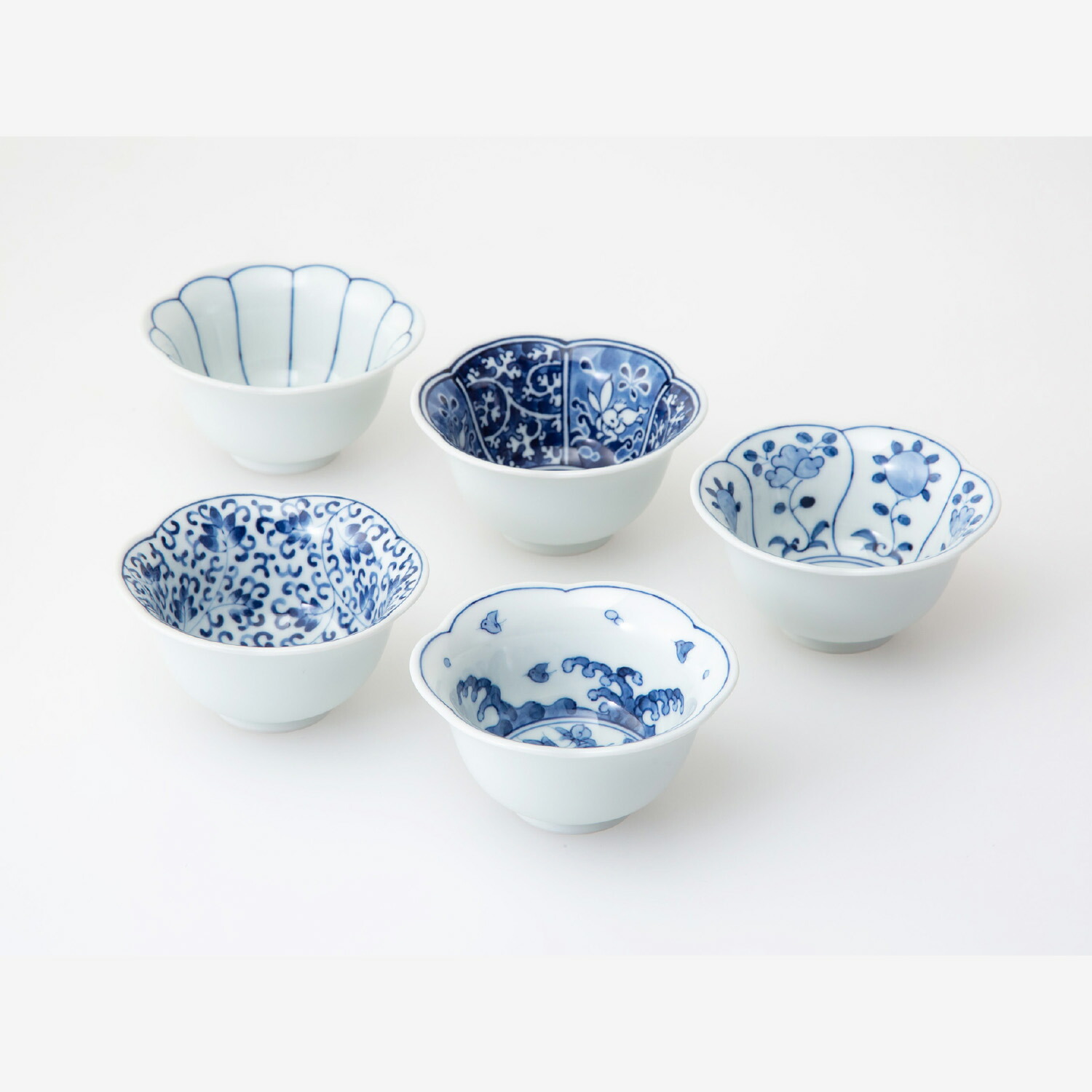 楽天市場】波佐見焼 藍紋様 花型小付揃 5柄 セット組 ブルー 磁器