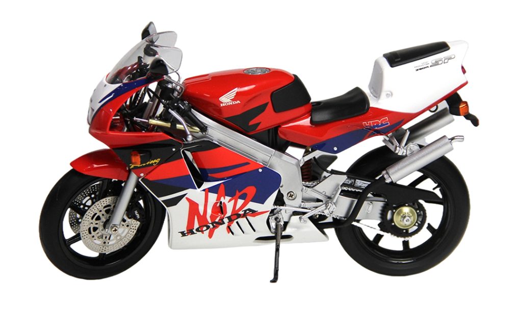 楽天市場】HONDA NSR 250R SP レッド/ LCD 1/12 ミニカー : ラストホビー