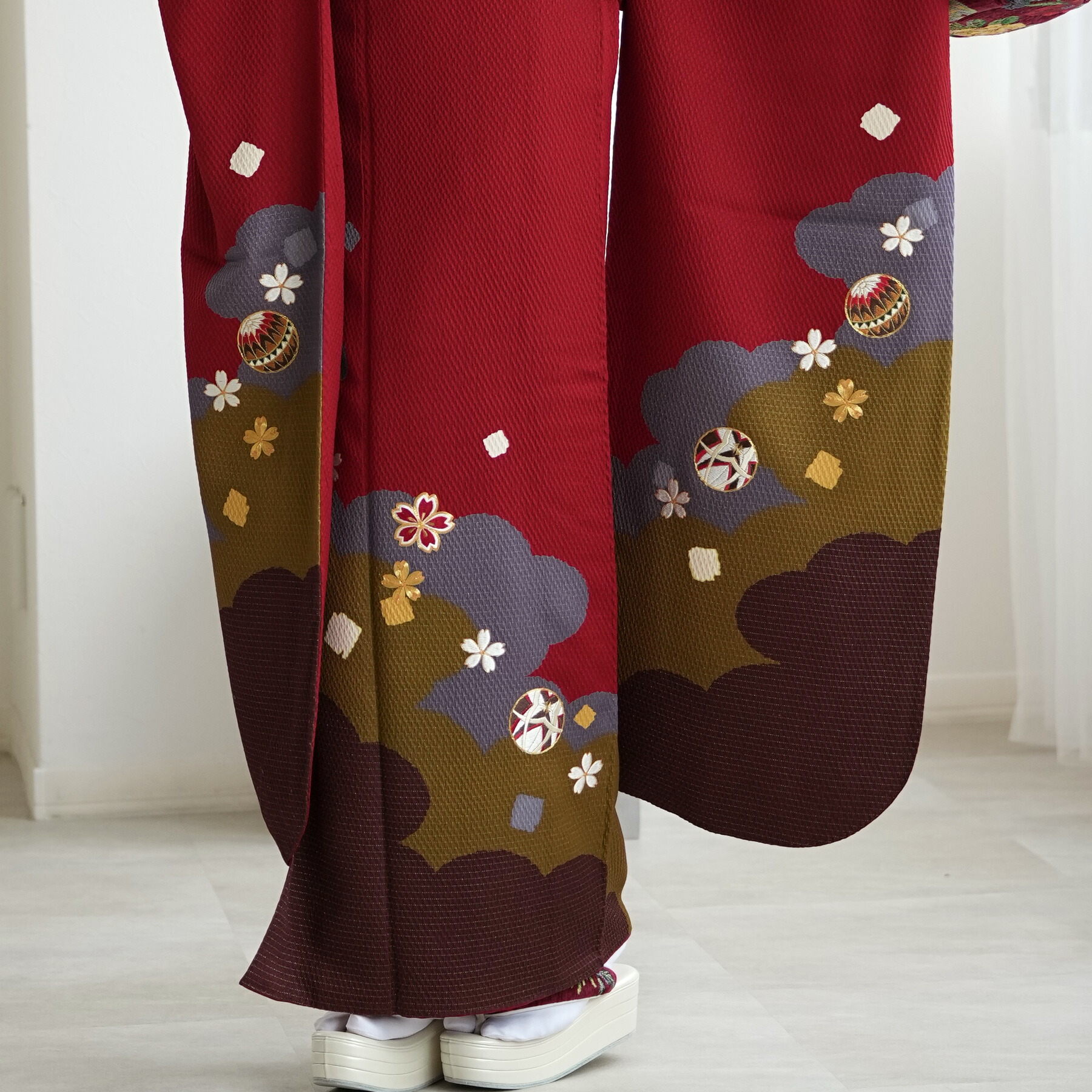 赤無地振り袖+袋帯2点セット レンタル落ち 赤無地振り袖+袋帯2