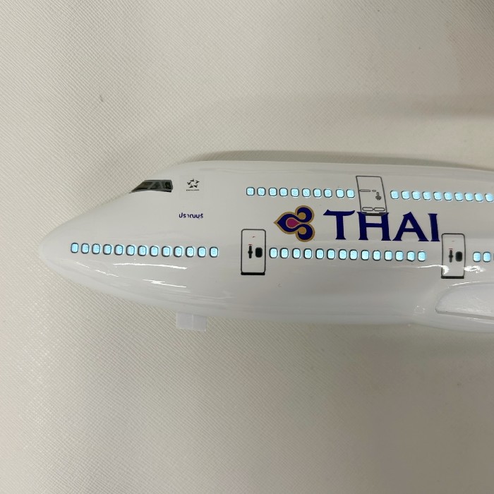 楽天市場】タイ B747 模型飛行機 LEDライト ランディングギア 専用