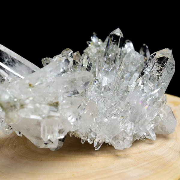 ライトニング水晶原石（ブラジル鉱山） 最大級 44KG