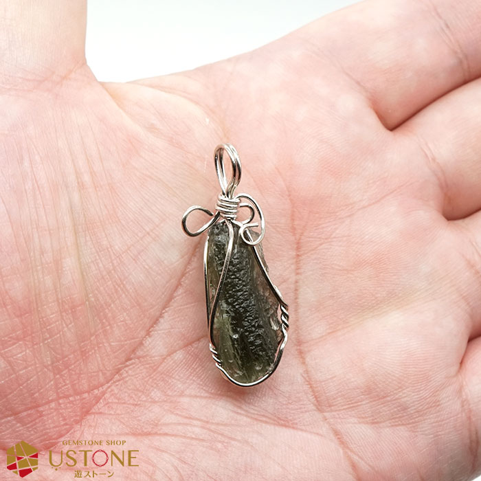 楽天市場】モルダバイト ペンダントトップ 鑑別書付き 天然石