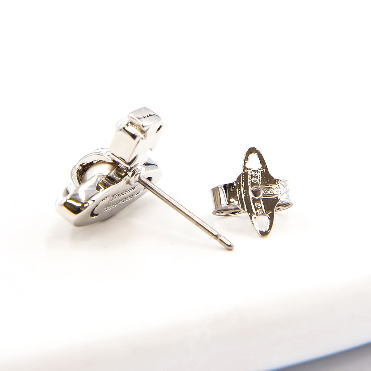 楽天市場】Vivienne westwood ヴィヴィアンウエストウッド ピアス